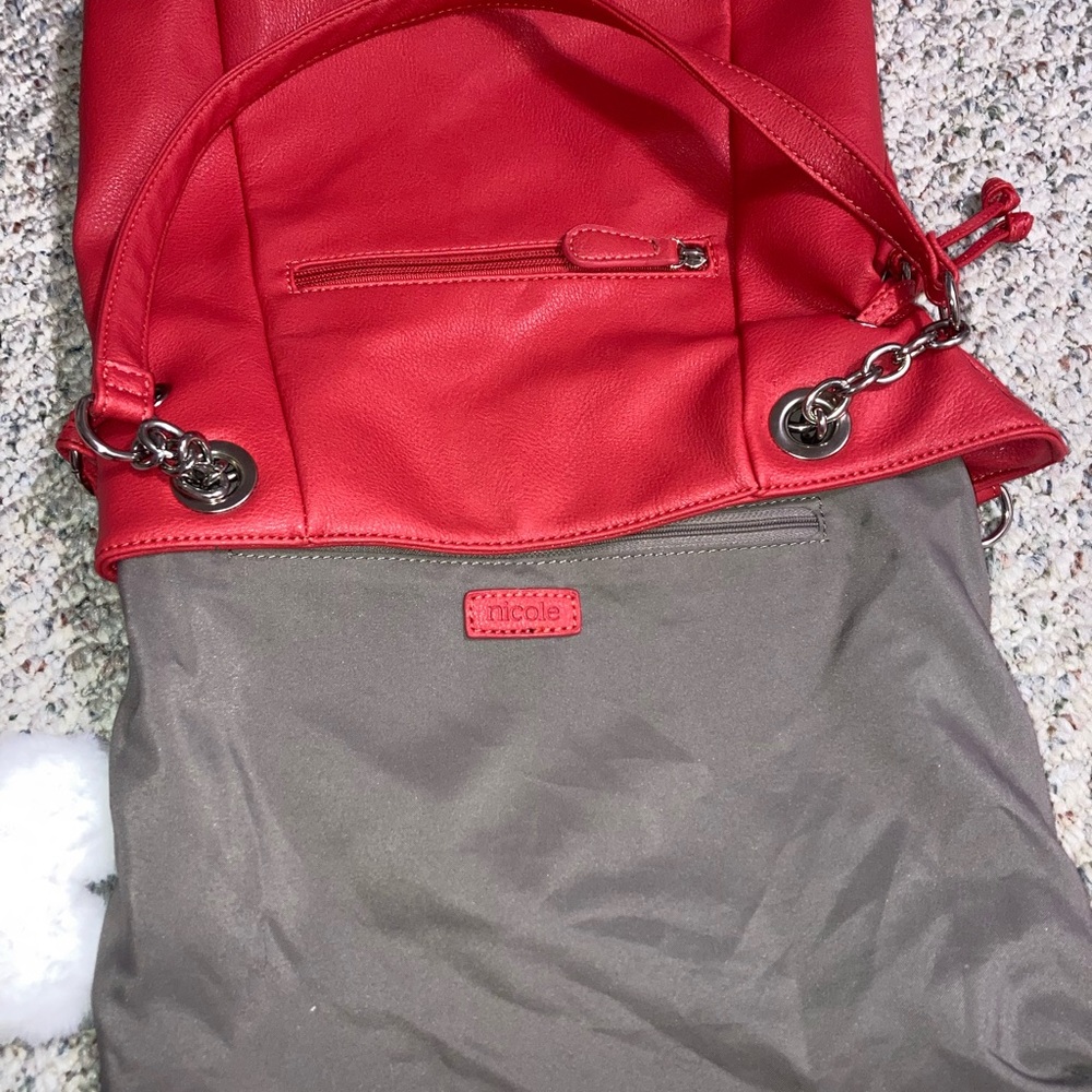 ❤️‍🔥❤️‍🔥Nicole Miller Vibrant Red Shoulder Bag bundle - Picture 7 of 10